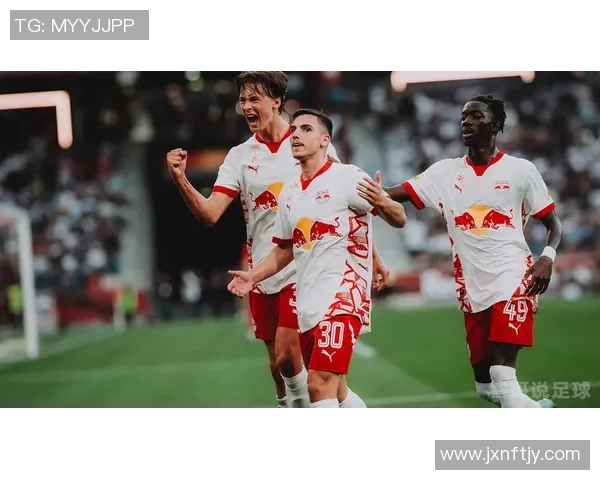 亨克与萨尔茨堡激战在即谁将赢得欧战荣耀之战